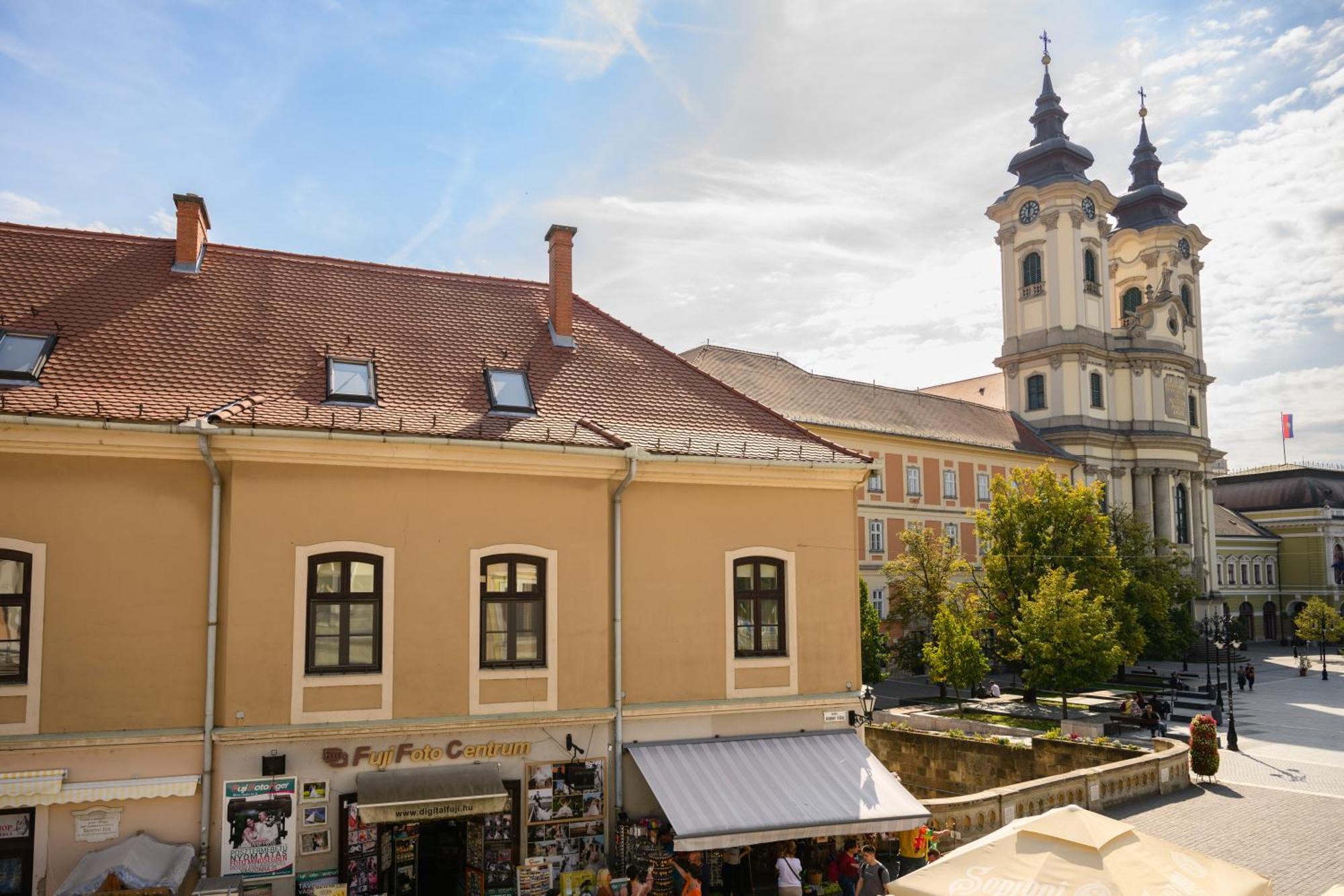 Appartamento Zengo Eger Esterno foto